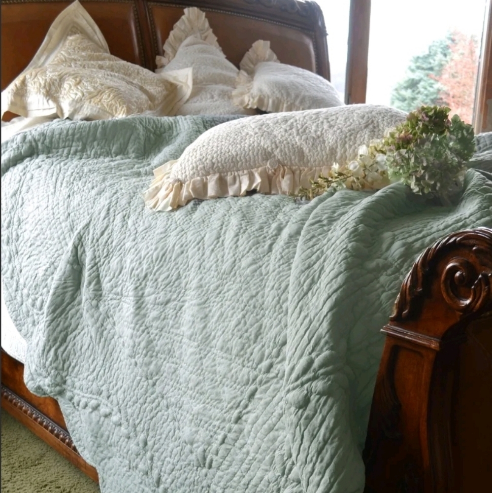 Queen size quilt from soft surroundings. French Market Spa Color (Pale Green)
